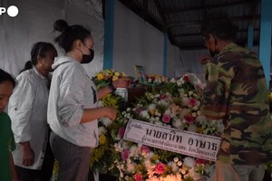 StrageThailandia: le famiglie delle vittime cominciano i riti funebri (ANSA)
