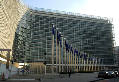 Una visuale esterna del palazzo sede della Commissione a Bruxelles (ANSA)