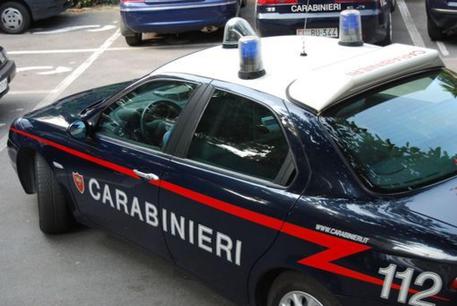Un'auto dei Carabinieri © ANSA