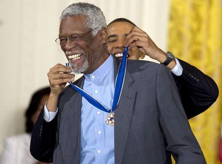 Bill Russell con Barack Obama © AFP