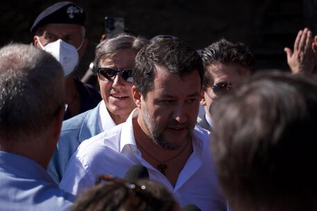 Migranti: Salvini visita hotspot Lampedusa © ANSA