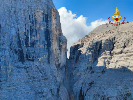 Scarica di roccia da Monte Pelmo, ispezioni Soccorso Alpino © ANSA