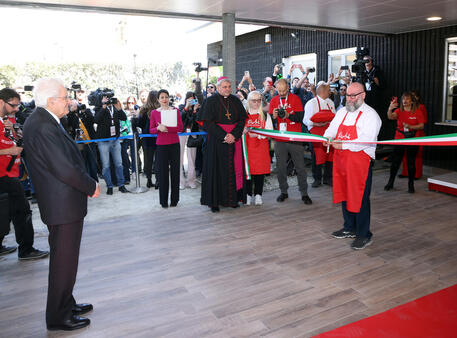 Presidente Mattarella a Monza per inaugurazione PizzAut © ANSA
