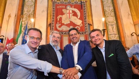 CMatteo Rosso con Bucci, Toti e Rixi (ANSA)