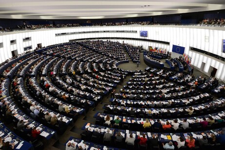 "Mai dare per scontata la democrazia", il corto dell'Eurocamera per il voto