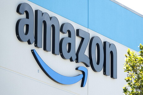 Amazon lancia Q, un chatbot per le aziende
