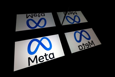 Il logo Meta