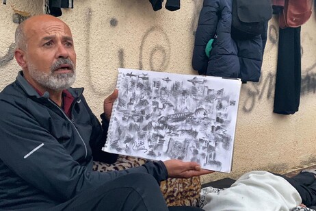 A Rafah lo sconforto degli sfollati diventa arte