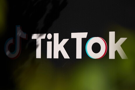 Ragazzi e genitori sui social, TikTok lancia Youth Council