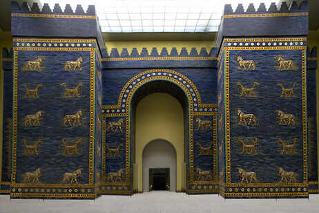 Babylon Gate (credit: Pergamo Museum, da Flickr)
