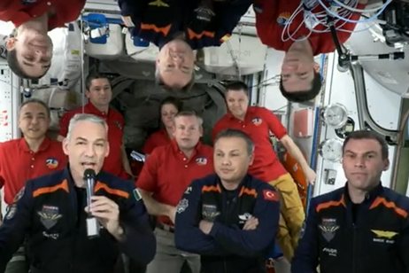 La cerimonia di saluto sulla Iss, prima della partenza dell'equipaggio della missione Ax-3 (fonte: Axiom Space)
