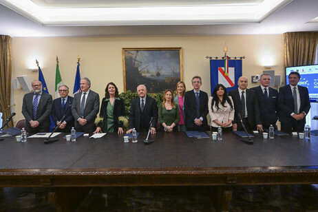 'No women no Panel', Soldi (Rai) firma protocolla a Napoli