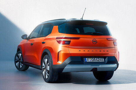 Nuovo Opel Frontera, sarà elettrico ma anche ibrido benzina