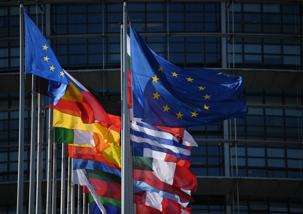 Eurodeputati, migliorare il funzionamento del Fondo di solidarietà Ue (foto: EPA)
