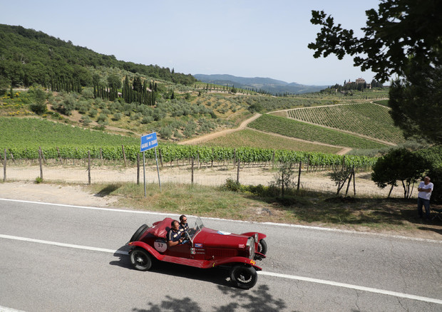 1000 Miglia, la straordinaria cornice di Umbria e Toscana © ANSA