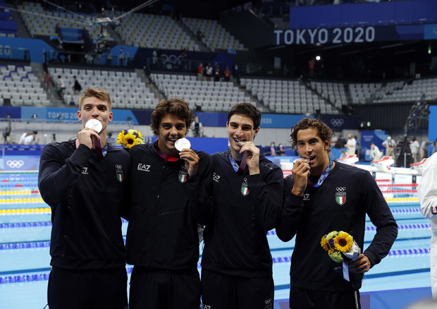 L'Italia nuota nella storia, 4x100 d'argento (foto: EPA)