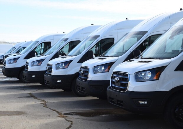 Ford e Ald Automotive insieme per gestione flotte e furgoni (ANSA)