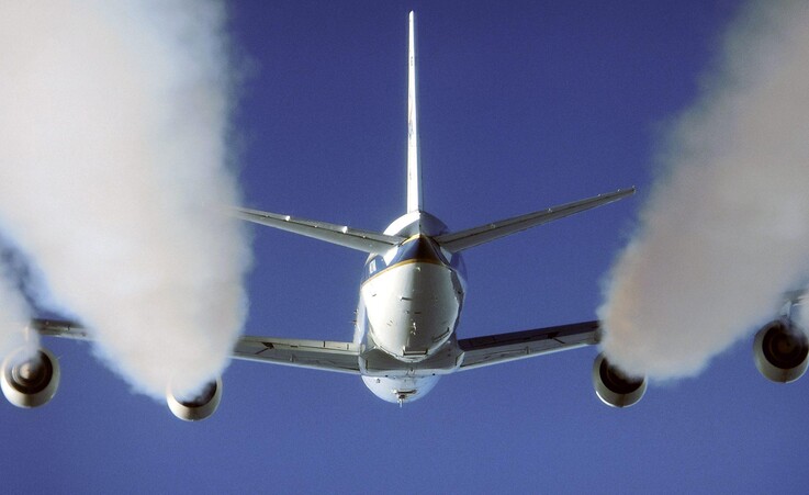 L'idrogeno può decarbonizzare anche il trasporto aereo © ANSA