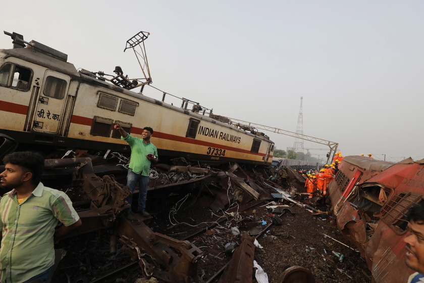 Train accident in Balasore India killling over 200 people - RIPRODUZIONE RISERVATA