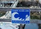 Un cartello avverte del rischio di tsunami a Bamfield (British Columbia) (fonte: Mimigu at English Wikipedia) © Ansa