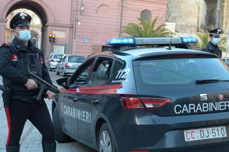 Controlli carabinieri a Cagliari - RIPRODUZIONE RISERVATA
