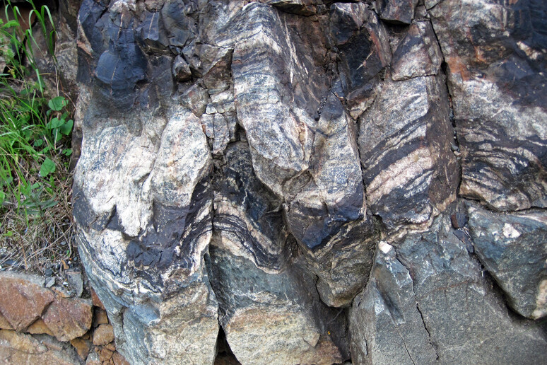 Formazione rocciosa del periodo Archeano (fonte: James St. John) - RIPRODUZIONE RISERVATA