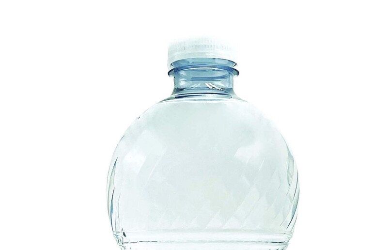 Coop mette in vendita bottiglia di plastica 100% riciclata - RIPRODUZIONE RISERVATA