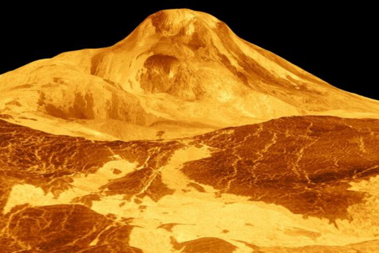 Ricostruzione di uno dei vulcani di Venere, il monte Maat, basata sulle immagini radar ottenute negli anni  '90 dalla sonda Magellano della Nasa (fonte: NASA/JPL) - RIPRODUZIONE RISERVATA