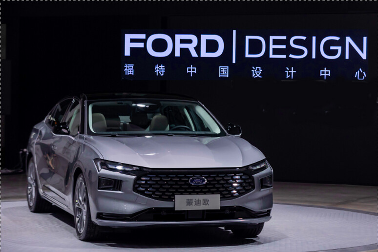 Ford Mondeo 2022, evoluzione del design riservata alla Cina © ANSA/Ford China