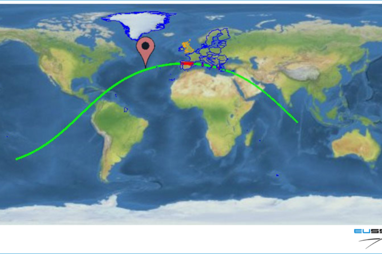 Mappa della traiettoria dello stadio centrale del razzo cinese in caduta libera sulla Terra durante la finestra di rientro in atmosfera: il punto di atterraggio più probabile è nell 'Oceano Atlantico (Fonte: EU SST) - RIPRODUZIONE RISERVATA