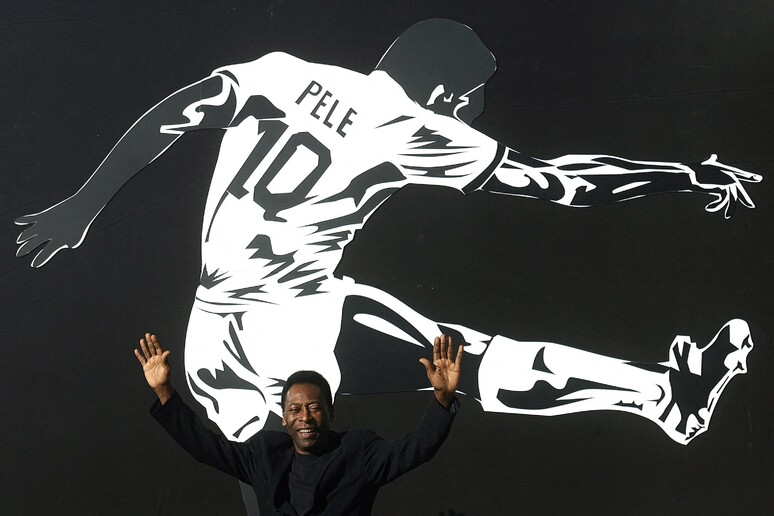 Pelé: 3 mondiali e 1.281 reti, Re anche nei numeri - RIPRODUZIONE RISERVATA