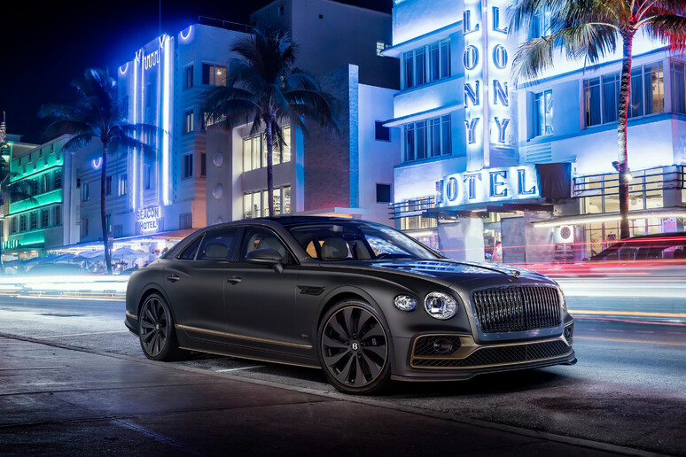 Bentley Flying Spur Hybrid by The Sourge © ANSA/Web