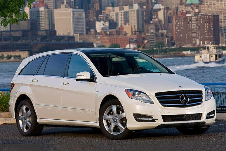 Mercedes USA richiama 290mila vecchie auto per rischio freni © ANSA/Mercedes
