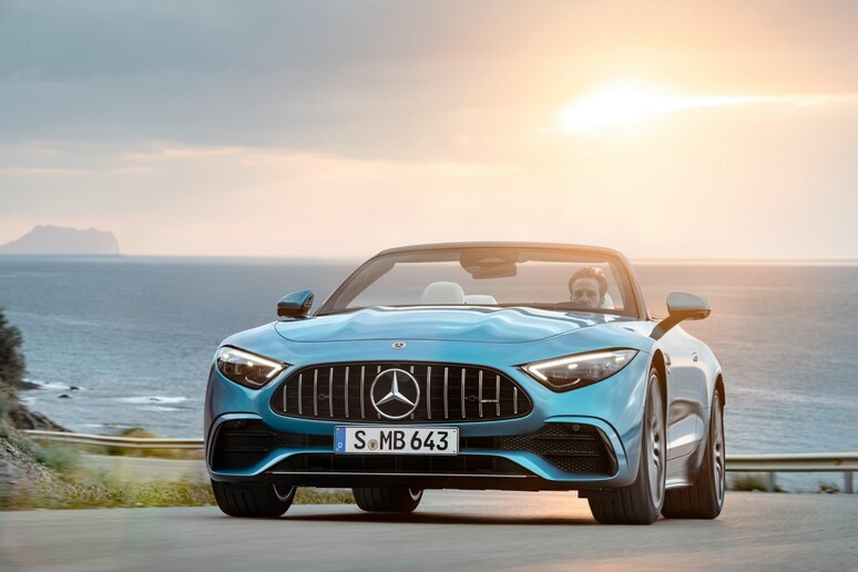 Mercedes-AMG SL: aperti gli ordini per la versione base - RIPRODUZIONE RISERVATA