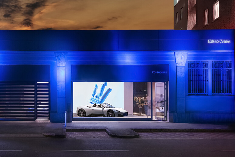 Maserati apre innovativo retail concept nel cuore di Milano - RIPRODUZIONE RISERVATA