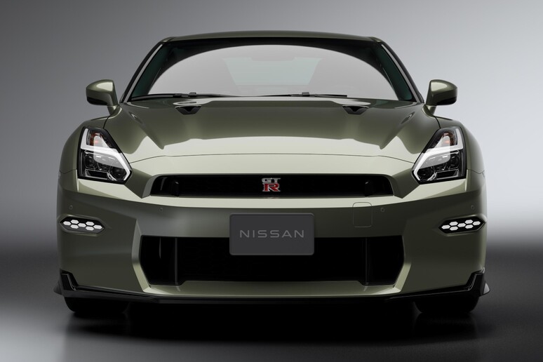 Nuova Nissan GT-R Premium edition T-spec e NISMO Special edition - RIPRODUZIONE RISERVATA