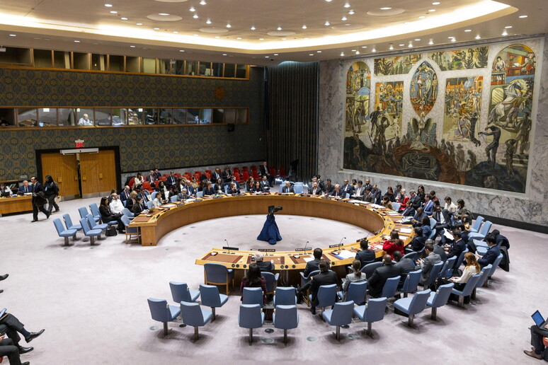 Il Consiglio di Sicurezza delle Nazioni Unite su Gaza, presso la sede delle Nazioni Unite © ANSA/EPA