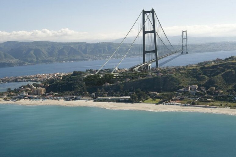 Una elaborazione grafica del progetto definitivo del ponte sullo Stretto di Messina, tratto dal sito www.projectmate.com - RIPRODUZIONE RISERVATA