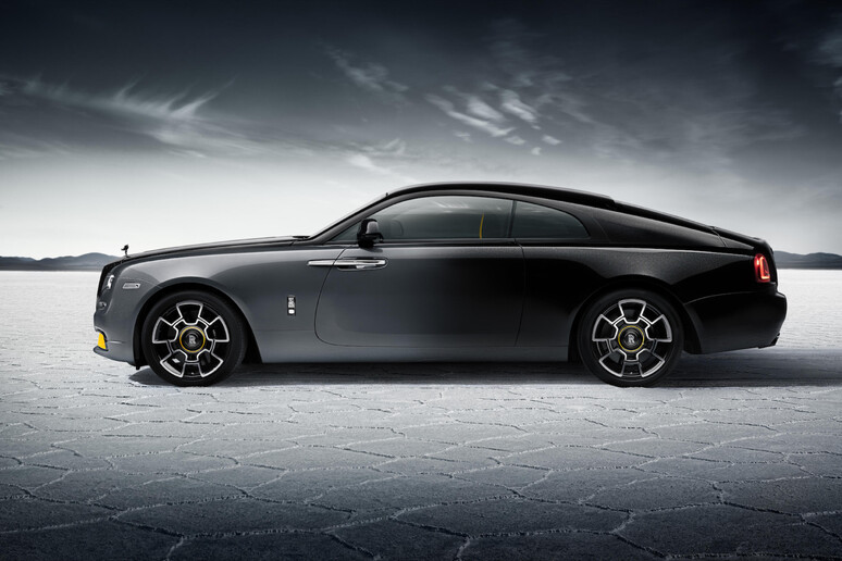 Rolls-Royce produrrà l’ultima coupé V12 - RIPRODUZIONE RISERVATA