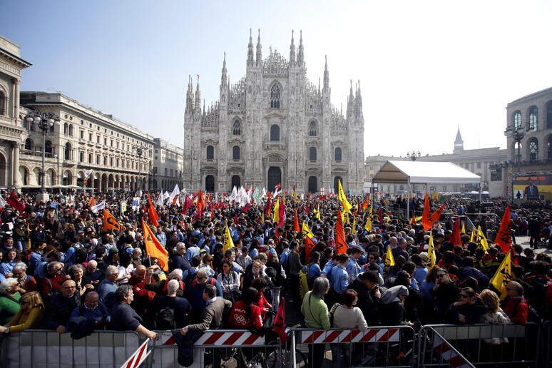 A Milano 50mila in corteo per ricordare le vittime di mafia - RIPRODUZIONE RISERVATA