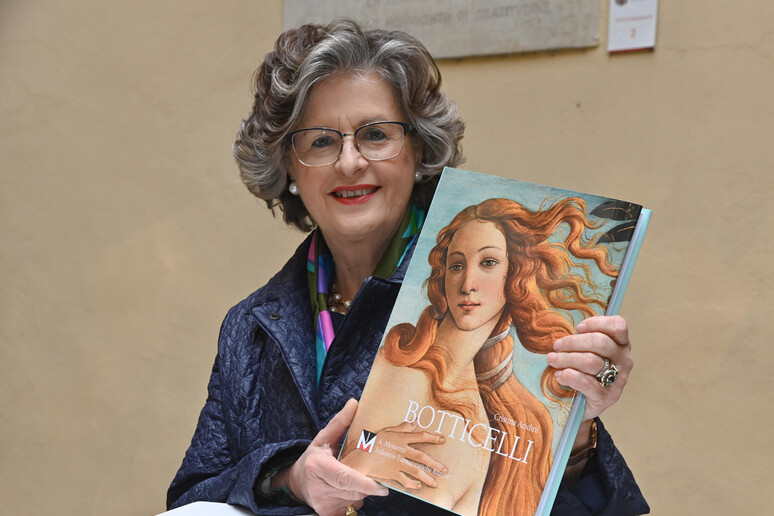 La monografia, curata da Cristina Acidini, presidente dell 'Opera di Santa Croce - RIPRODUZIONE RISERVATA