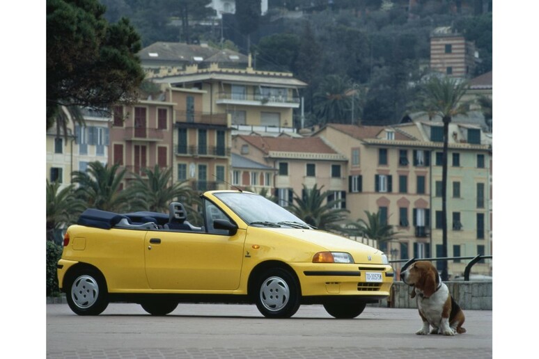 Fiat Punto: un successo durato 30 anni - RIPRODUZIONE RISERVATA